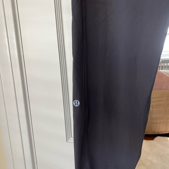 Lululemon legging joggers, Grey, Size 8 - Picture 3 of 4